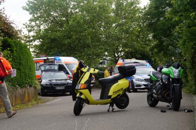 Roller und Motorrad krachen in Magstadt zusammen